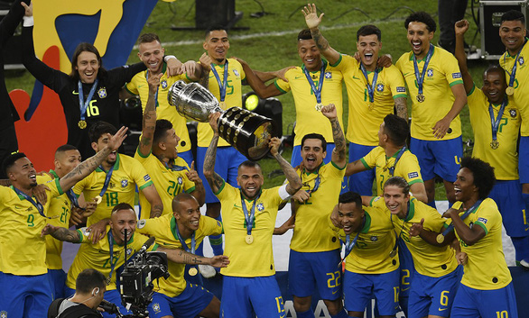 Brazil đáng sợ thế nào khi được đá Copa America trên sân nhà?