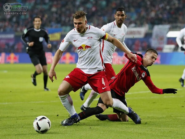 Soi-keo-Rasen-Ballsport-Leipzig-vs-Eintracht-Frankfurt