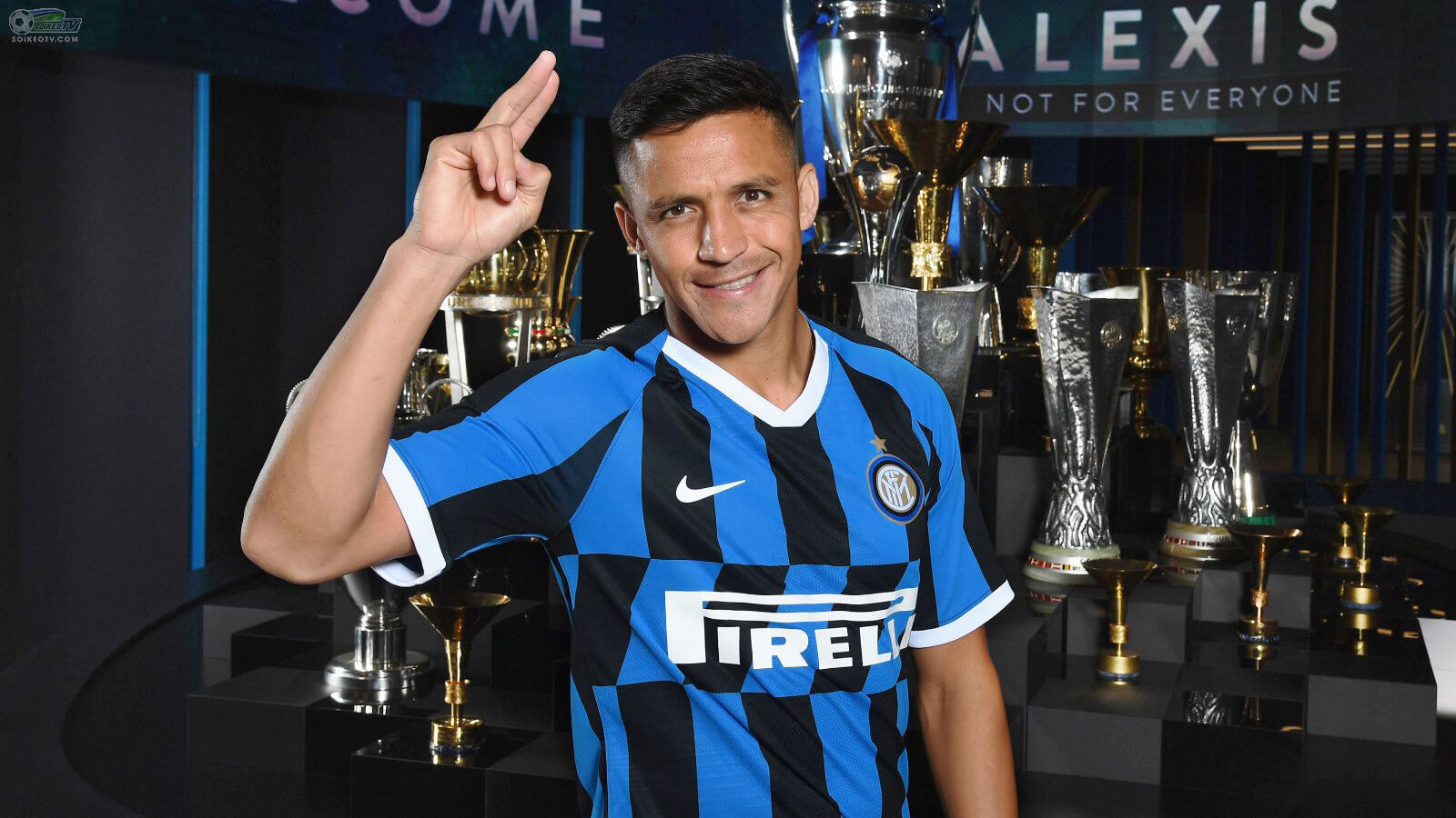 Các đồng đội ở M.U vui như “tết” khi Sanchez bị bán sang Inter Milan