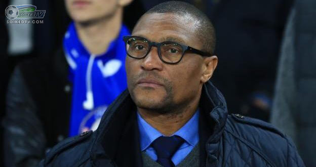 michael-emenalo-va-cong-cuoc-bao-ve-lo-dao-tao-chelsea