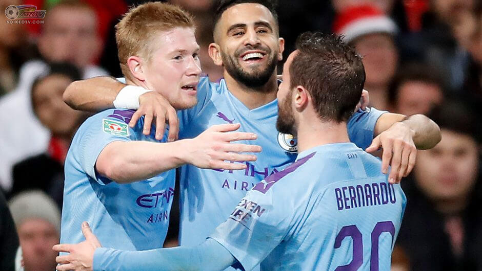 Góc vui vẻ: Thấy Man City bị phạt, M.U hỏi mượn dàn sao để năm sau đá C1!