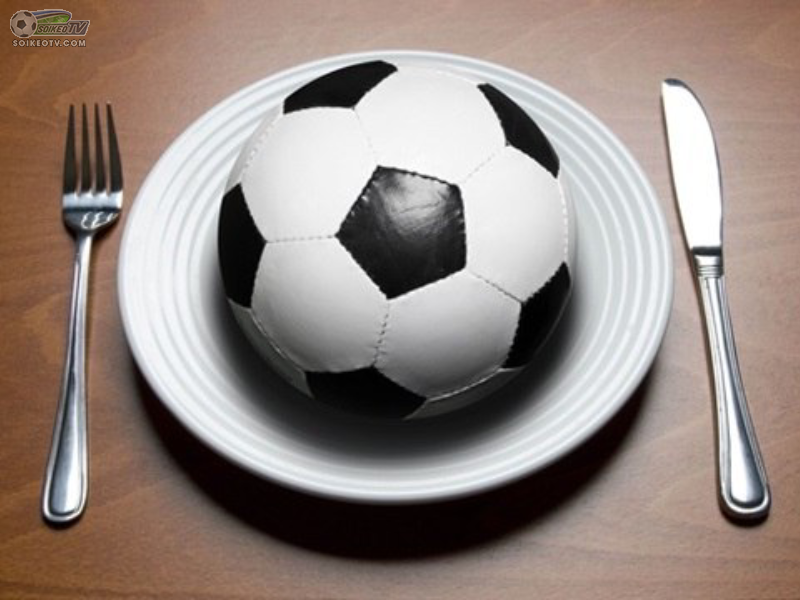 Chế độ dinh dưỡng vô cùng quan trọng trong cách tăng thể lực trong bóng đá hiệu quả của các cầu thủ