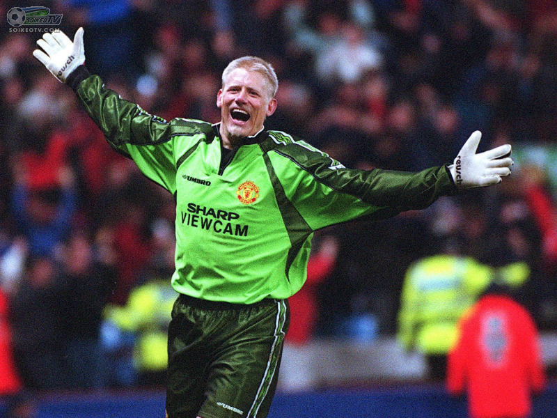 Peter Schmeichel là người gác đền đầu tiên giúp MU giành được chức vô địch 