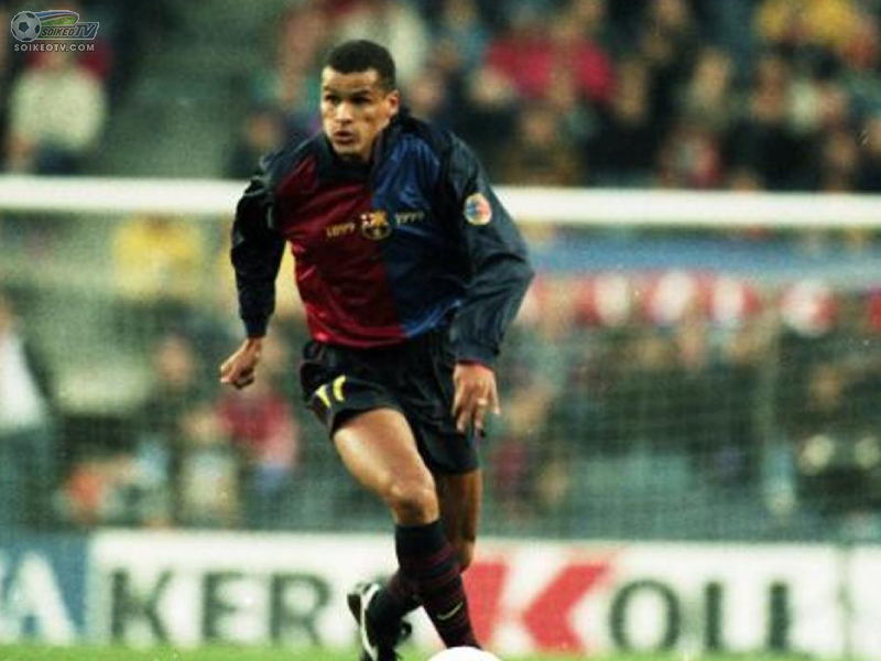 Rivaldo là một trong những cầu thủ thủ dẻo dai nhất trong bóng đá