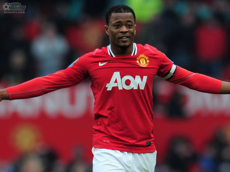 hau-ve-trai-patrice-evra