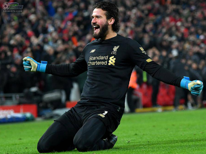 thu-mon-liverpool-alisson 