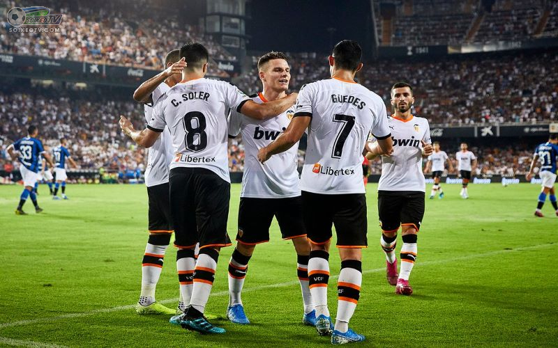 Soi kèo, nhận định Arenteiro vs Valencia 01h00 ngày 17/12/2021