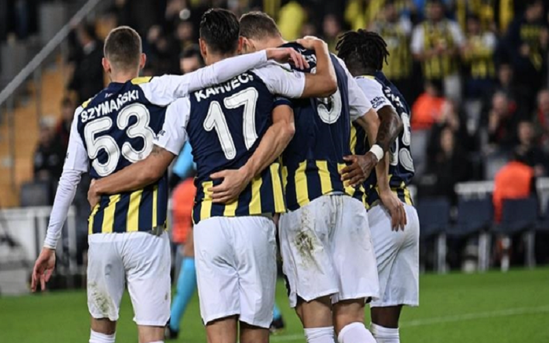 Soi kèo Fenerbahce vs Lugano